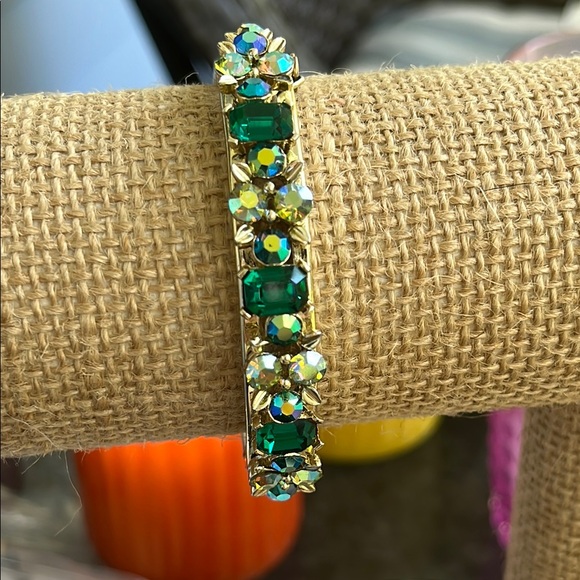 Lisner Jewelry Jewelry - Vintage Lisner Gold and Green AB Bracelet